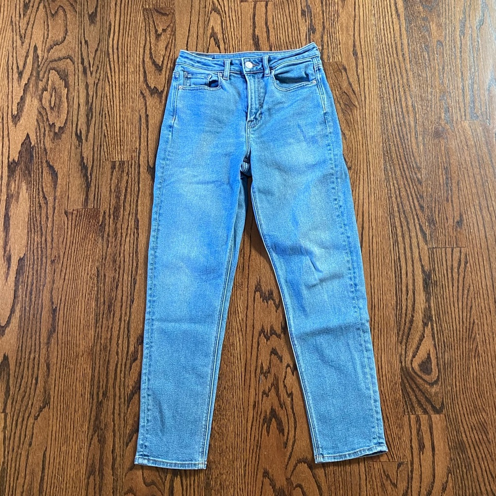 American Eagle Mom Jeans